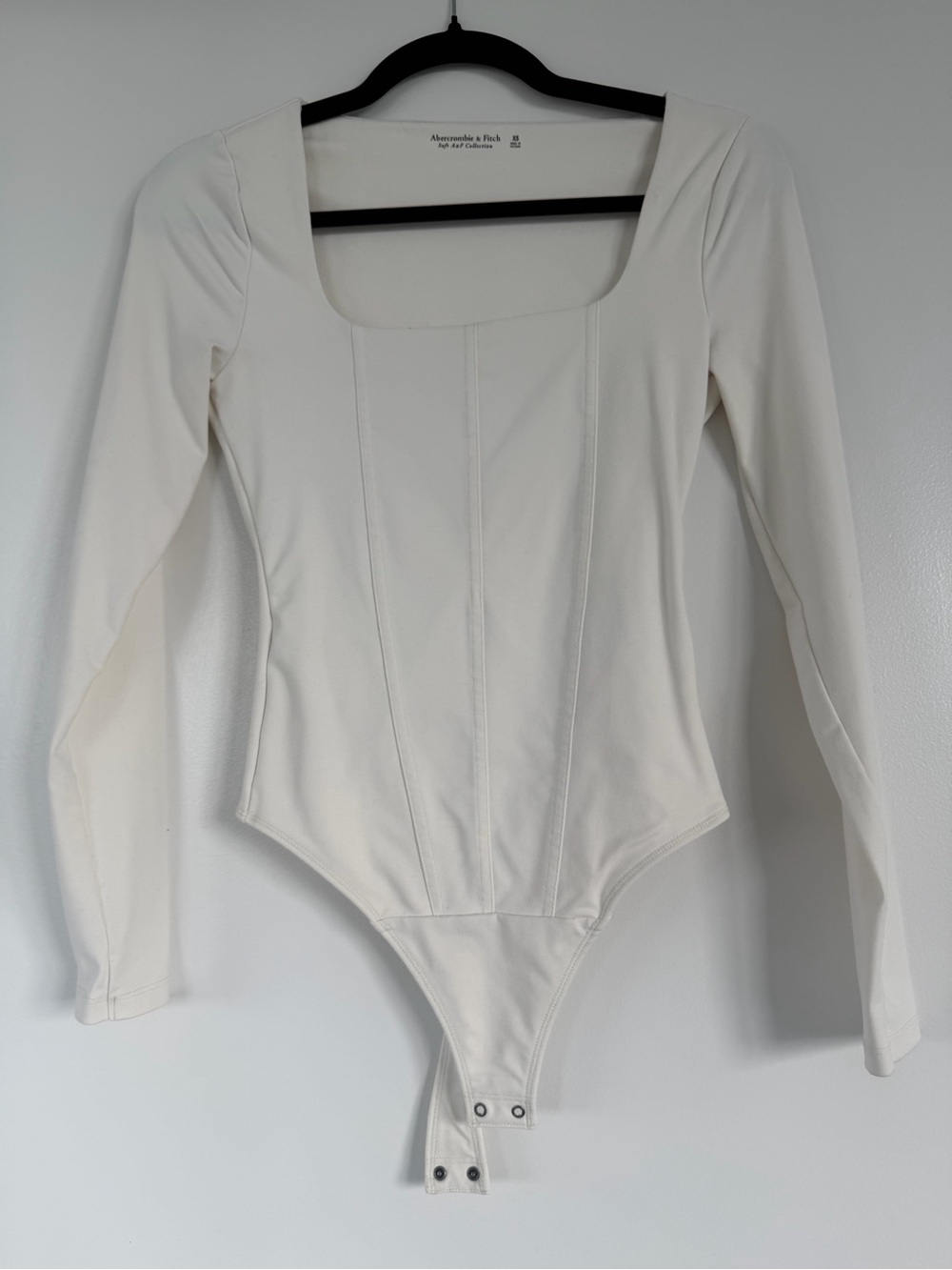 Abercrombie & Fitch Cream Long-Sleeve Bodysuit - Size XS